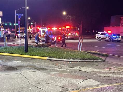 Pedestrian dies after being hit crossing Gulf Boulevard 